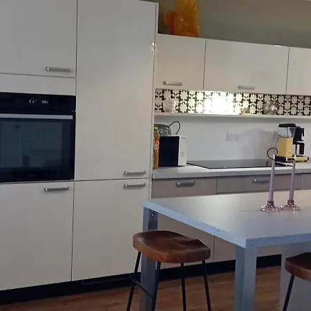 Maison Sous Les Chenes * Σαιν-Ζαν-ντε-Μον