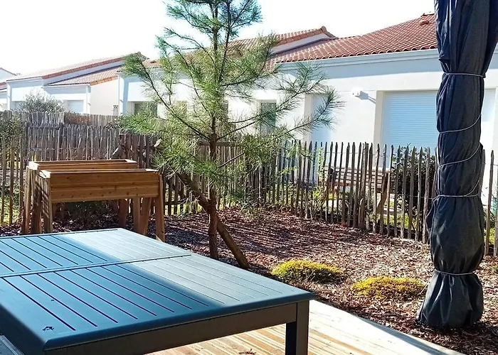 Maison Sous Les Chenes Σαιν-Ζαν-ντε-Μον